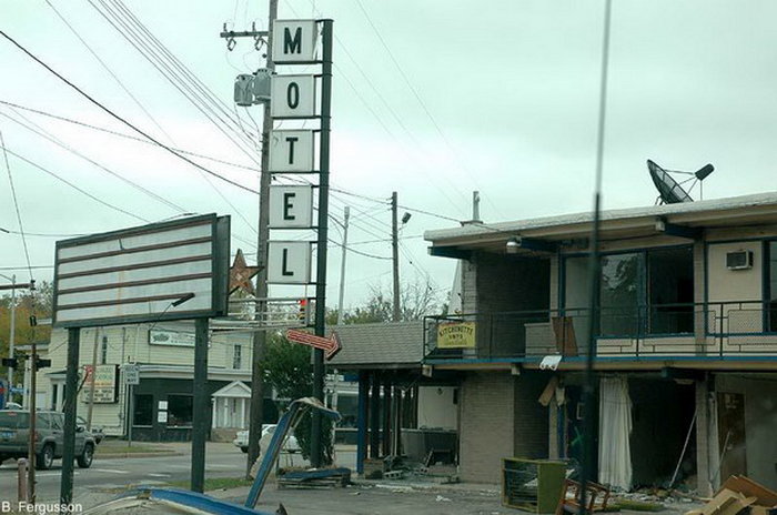 Downtowner Motel - From Vanished Kalamazoo - Photo Credits Indicated